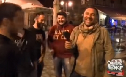 Εκπομπή όμορφος κόσμος στην Θεσσαλονίκη  …και ποιο είναι το σύνθημα εδώ;