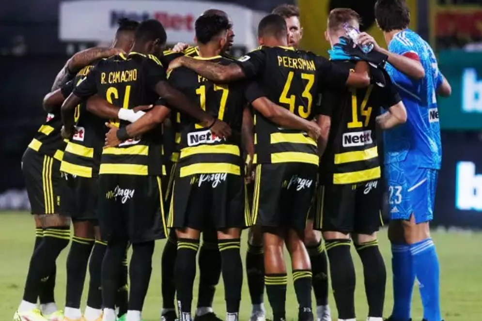 &Kappa;&upsilon;&nu;&iota;&kappa;ό&sigmaf; &kappa;&alpha;&iota; &alpha;&pi;&omicron;&tau;&epsilon;&lambda;&epsilon;&sigma;&mu;&alpha;&tau;&iota;&kappa;ό&sigmaf;