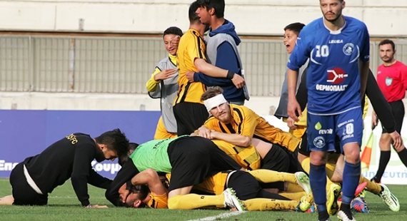 &Pi;&alpha;&rho;ά&tau;&alpha;&sigma;&eta; &sigma;&tau;&eta;&nu; &epsilon;&lambda;&pi;ί&delta;&alpha;