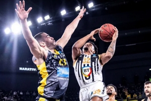 &Kappa;&lambda;&omicron;ύ&zeta; &ndash; &Alpha;&Rho;&Eta;&Sigma; 90-74 | &Chi;&omega;&rho;ί&sigmaf; ά&mu;&upsilon;&nu;&alpha; &delta;&epsilon;&nu; &pi;&alpha;&sigmaf; &pi;&omicron;&upsilon;&theta;&epsilon;&nu;ά