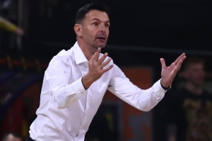 &Alpha;&Rho;&Eta;&Sigma; &ndash; &Chi;ά&pi;&omicron;&epsilon;&lambda; &Iota;&epsilon;&rho;&omicron;&upsilon;&sigma;&alpha;&lambda;ή&mu; 77-96 | &Mu;&iota;&alpha; &alpha;&pi;ό &tau;&alpha; ί&delta;&iota;&alpha;