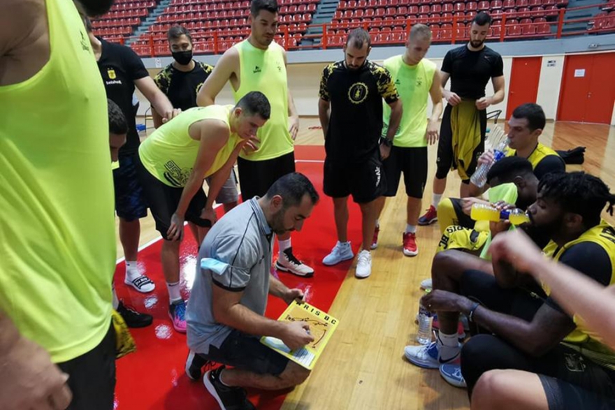 &Alpha;&pi;&omicron;&upsilon;&sigma;ί&epsilon;&sigmaf;, &kappa;&omicron;ύ&rho;&alpha;&sigma;&eta; &kappa;&alpha;&iota; &Alpha;&Epsilon;&Kappa; &sigma;&tau;&omicron; &Omicron;&Alpha;&Kappa;&Alpha;