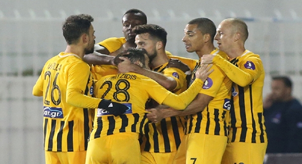 &Nu;&alpha; "&kappa;&lambda;&epsilon;&iota;&delta;ώ&sigma;&epsilon;&iota;" &tau;&eta;&nu; &epsilon;&xi;ά&delta;&alpha; &sigma;&tau;&eta;&nu; &Tau;&rho;ί&pi;&omicron;&lambda;&eta;