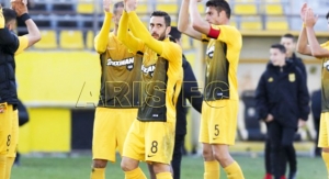 &Eta; &pi;&epsilon;&rho;&sigma;&iota;&nu;ή &chi;&rho;&omicron;&nu;&iota;ά "&omicron;&delta;&eta;&gamma;ό&sigmaf; &pi;&rho;&omicron;&sigmaf; &alpha;&pi;&omicron;&phi;&upsilon;&gamma;ή"