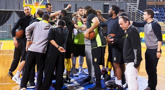 Έ&tau;&omicron;&iota;&mu;&omicron;&sigmaf; &gamma;&iota;&alpha; &tau;&omicron; &pi;&omicron;&lambda;ύ&tau;&iota;&mu;&omicron; &delta;&iota;&pi;&lambda;ό &sigma;&tau;&eta; &Kappa;&rho;ή&tau;&eta;