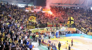 &Mu;&epsilon; &tau;&omicron;&nu; &kappa;ό&sigma;&mu;&omicron; &tau;&omicron;&upsilon; &kappa;&alpha;&iota; &tau;&omicron;&nu; &Nu;ί&kappa;&omicron; &Gamma;&kappa;ά&lambda;&eta; &sigma;&tau;&omicron; &pi;&lambda;&epsilon;&upsilon;&rho;ό &tau;&omicron;&upsilon;!