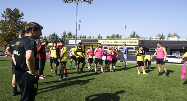 &Mu;&epsilon; Έ&nu;&iota;&nu;&gamma;&kappa; &sigma;&tau;&omicron;&nu; &pi;ά&gamma;&kappa;&omicron; &gamma;&iota;&alpha; &tau;&eta;&nu; &nu;ί&kappa;&eta;-&alpha;&nu;&tau;&epsilon;&pi;ί&theta;&epsilon;&sigma;&eta; &sigma;&tau;&eta;&nu; &Xi;ά&nu;&theta;&eta;