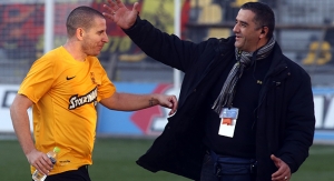 Ά&nu;&epsilon;&tau;&omicron;&sigmaf; &kappa;&alpha;&iota; &omega;&rho;&alpha;ί&omicron;&sigmaf;!