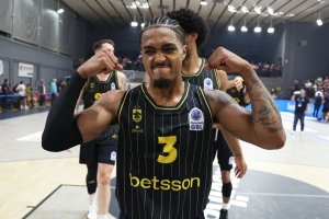 &Pi;&alpha;&nu;&iota;ώ&nu;&iota;&omicron;&sigmaf; &ndash; &Alpha;&Rho;&Eta;&Sigma; 73 &ndash; 90 | &Epsilon;&pi;έ&sigma;&tau;&rho;&epsilon;&psi;&epsilon; &sigma;&tau;&iota;&sigmaf; &nu;ί&kappa;&epsilon;&sigmaf; &kappa;&alpha;&iota; &alpha;&nu;ά&sigma;&alpha;&nu;&epsilon;