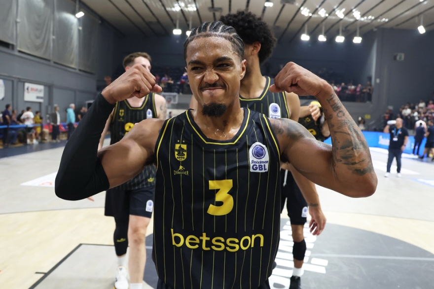 &Pi;&alpha;&nu;&iota;ώ&nu;&iota;&omicron;&sigmaf; &ndash; &Alpha;&Rho;&Eta;&Sigma; 73 &ndash; 90 | &Epsilon;&pi;έ&sigma;&tau;&rho;&epsilon;&psi;&epsilon; &sigma;&tau;&iota;&sigmaf; &nu;ί&kappa;&epsilon;&sigmaf; &kappa;&alpha;&iota; &alpha;&nu;ά&sigma;&alpha;&nu;&epsilon;