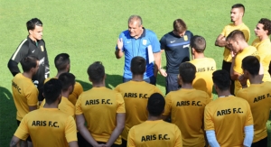 &Theta;&epsilon;&tau;&iota;&kappa;ά &tau;&alpha; &pi;&rho;ώ&tau;&alpha; &mu;&eta;&nu;ύ&mu;&alpha;&tau;&alpha;