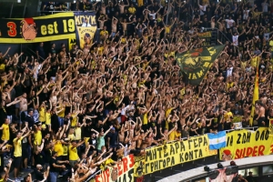 &Mu;&epsilon; &eta;&chi;&eta;&rho;έ&sigmaf; &alpha;&pi;&omicron;&upsilon;&sigma;ί&epsilon;&sigmaf; &alpha;&lambda;&lambda;ά &tau;&omicron;&nu; έ&kappa;&tau;&omicron; &pi;&alpha;ί&kappa;&tau;&eta; &sigma;&tau;&omicron;&nu; &pi;&lambda;&epsilon;&upsilon;&rho;ό &tau;&omicron;&upsilon; &gamma;&iota;&alpha; &tau;&eta;&nu; &nu;ί&kappa;&eta;!