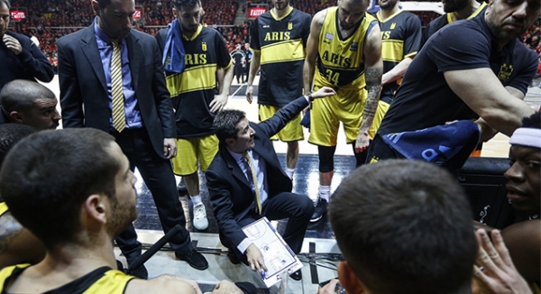 &Mu;&epsilon; ό&pi;&lambda;&omicron; &tau;&eta;&nu; ά&mu;&upsilon;&nu;&alpha; &gamma;&iota;&alpha; &tau;&eta; &nu;ί&kappa;&eta; &kappa;&alpha;&iota; &tau;&eta;&nu; &delta;&iota;&alpha;&phi;&omicron;&rho;ά