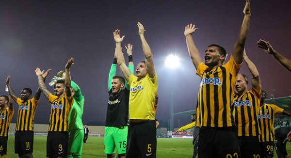 &Alpha;&nu;&tau;&epsilon;&pi;ί&theta;&epsilon;&sigma;&eta;&sigmaf; &sigma;&upsilon;&nu;έ&chi;&epsilon;&iota;&alpha; &sigma;&tau;&omicron; &Kappa;&lambda;.&Beta;&iota;&kappa;&epsilon;&lambda;ί&delta;&eta;&sigmaf;!