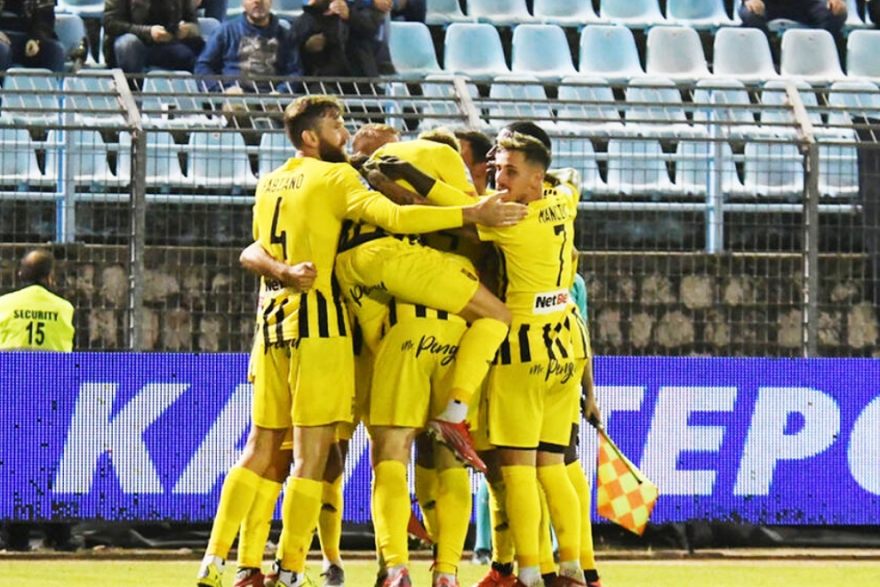 &Lambda;&alpha;&mu;ί&alpha; &ndash; &Alpha;&Rho;&Eta;&Sigma; 0-1 | &Tau;&rho;ί&pi;&omicron;&nu;&tau;&omicron; &alpha;&nu;ά&sigma;&alpha; &mu;&epsilon; &Mu;&pi;&rho;ά&mu;&pi;&epsilon;&tau;&sigmaf;!