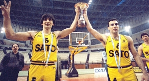 &Omicron;ύ&tau;&epsilon; &beta;ή&mu;&alpha; &pi;ί&sigma;&omega;!