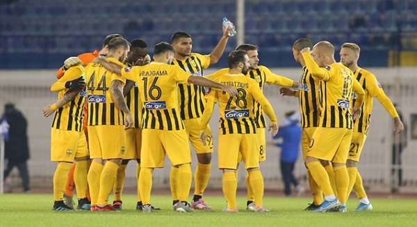 &Mu;&epsilon;  "&nu;έ&alpha; &pi;&rho;ό&sigma;&omega;&pi;&alpha;" &sigma;&tau;&eta;&nu; &alpha;&pi;&omicron;&sigma;&tau;&omicron;&lambda;ή &kappa;&alpha;&iota; &alpha;&iota;&sigma;&iota;&omicron;&delta;&omicron;&xi;ί&alpha; &gamma;&iota;&alpha; &tau;&omicron; &delta;&iota;&pi;&lambda;ό &sigma;&tau;&eta;&nu; &Kappa;&rho;ή&tau;&eta;