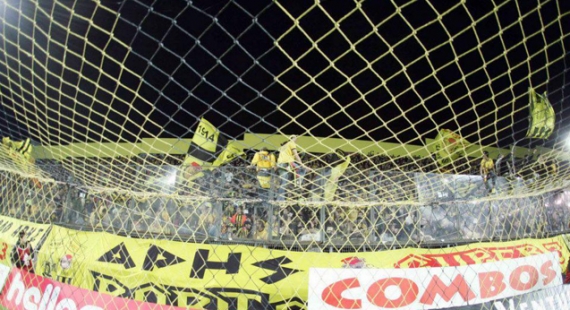 &Omicron;&mu;ά&delta;&alpha; &kappa;&alpha;&iota; &kappa;ό&sigma;&mu;&omicron;&sigmaf; &epsilon;&tau;&omicron;&iota;&mu;&omicron;&pi;ό&lambda;&epsilon;&mu;&omicron;&iota; &gamma;&iota;&alpha; &tau;&eta;&nu; &nu;ί&kappa;&eta;