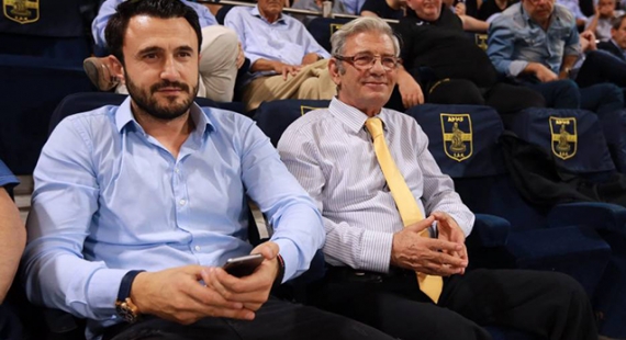 &Mu;&epsilon; &nu;ί&kappa;&eta;... &omicron;&lambda;&omicron;&kappa;&lambda;&eta;&rho;ώ&theta;&eta;&kappa;&epsilon; ά&lambda;&lambda;&eta; &mu;&iota;&alpha; &mu;&alpha;ύ&rho;&eta; &sigma;&epsilon;&lambda;ί&delta;&alpha;