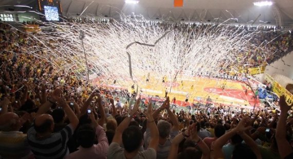 Ό&lambda;&alpha; &gamma;&iota;&alpha; ό&lambda;&alpha; &sigma;&tau;&omicron; &kappa;&alpha;&upsilon;&tau;ό &Pi;&alpha;&lambda;έ!