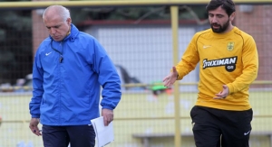 &Chi;&omega;&rho;ί&sigmaf; &Tau;&zeta;&iota;&mu;&pi;&omicron;ύ&rho; ...&mu;&epsilon; &phi;ό&nu;&tau;&omicron; &tau;&eta;&nu; &epsilon;&nu;ί&sigma;&chi;&upsilon;&sigma;&eta;