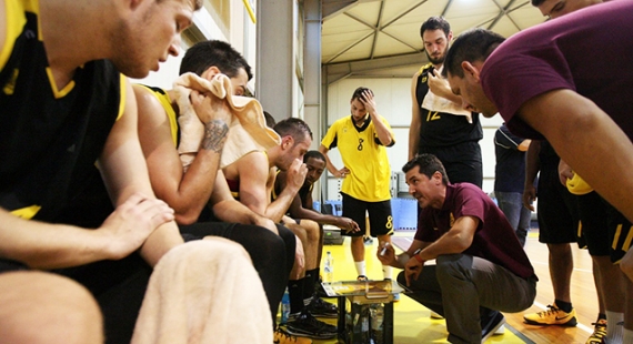 &Alpha;&pi;ά&nu;&tau;&eta;&sigma;&eta; &sigma;&tau;&omicron; &pi;&alpha;&rho;&kappa;έ &kappa;&alpha;&iota; &sigma;&tau;&eta;&nu; &kappa;&epsilon;&rho;&kappa;ί&delta;&alpha;!