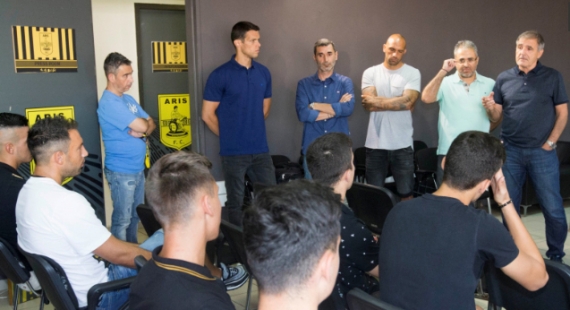 &Pi;&rho;ώ&tau;&eta; &sigma;&upsilon;&gamma;&kappa;έ&nu;&tau;&rho;&omega;&sigma;&eta; &mu;&epsilon; &nu;έ&alpha; &pi;&rho;ό&sigma;&omega;&pi;&alpha; &kappa;&alpha;&iota; "&eta;&chi;&eta;&rho;έ&sigmaf;" &alpha;&pi;&omicron;&upsilon;&sigma;ί&epsilon;&sigmaf;